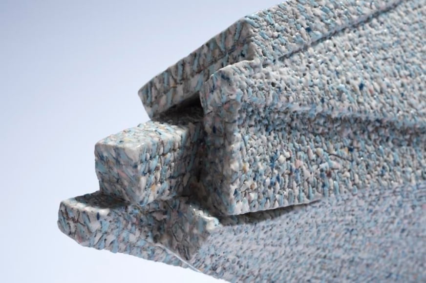 Horizontal sculpture with extended corner on both sides, 2012