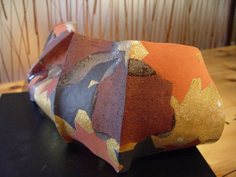 Pair of undulating screen-like forms with abstract kutani-glazed rimpa-inspired decoration of maple leaves, 2012