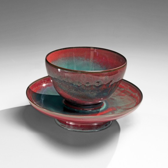 Kawase Shinobu Red round teabowl and red stand
