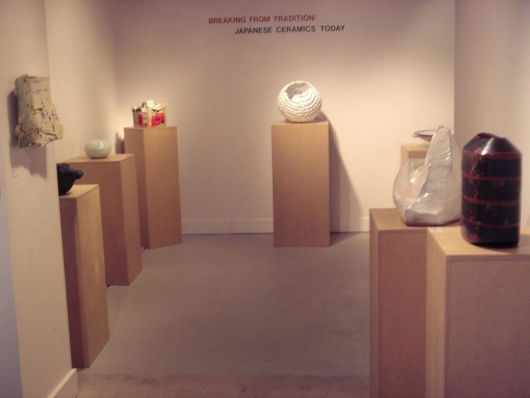 Installation view Left to right: Koie Ryoji, Katsumata Chieko, Yagi Akira, Mishima Kimiyo, Sakurai Yasuko, Kaneta Masanao, Morino Taimei