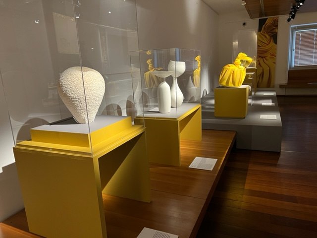 Works by Hattori Makiko, Fukumoto Fuku, and Tanaka Yū (l to r)