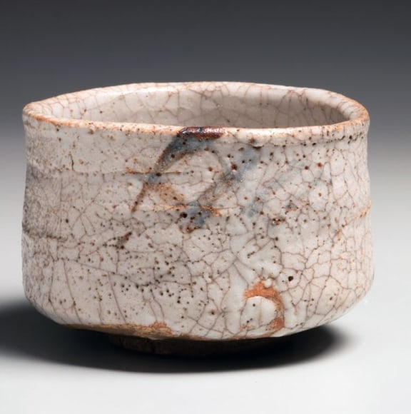 Crackled Shino-type straight-sided teabowl with iron-oxide decoration