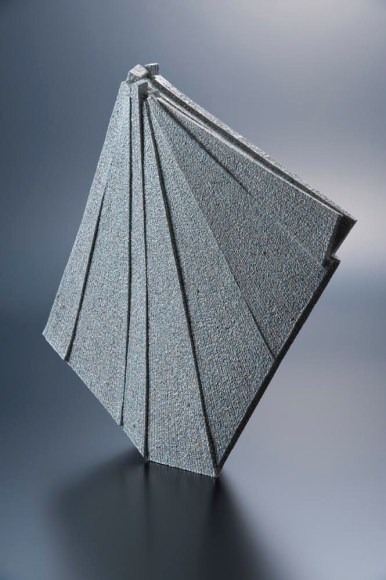 Vertical pleated-patterned sculpture, 2012