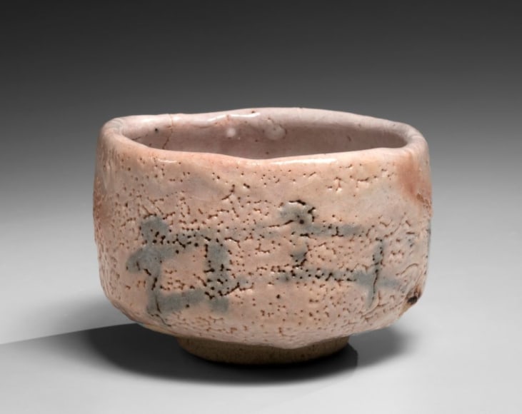 Shino straight-walled teabowl with bridge pattern in underglaze iron-oxide