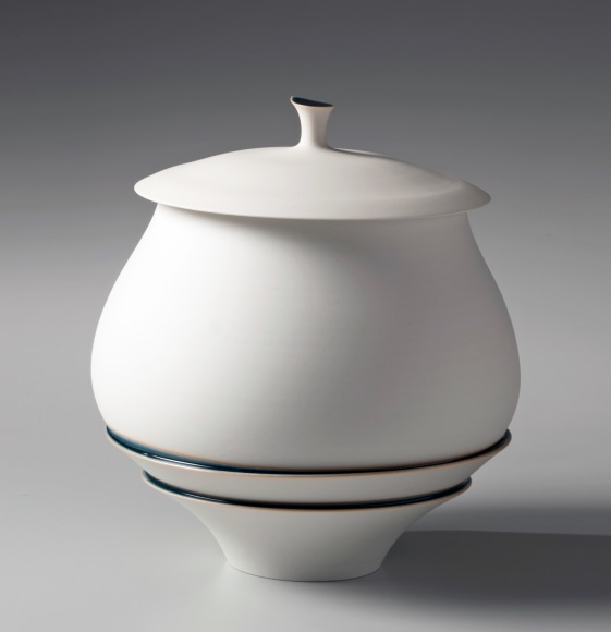 Unglazed mizusashi (water jar) held together by bands of blue glaze and underside of lid in silver, 2014