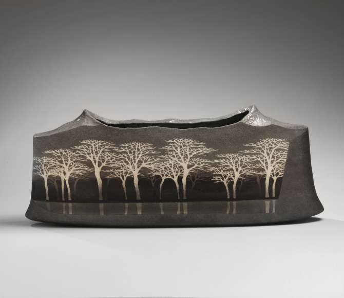 Saeki Moriyoshi (b. 1949), Inlaid, flattened vessel