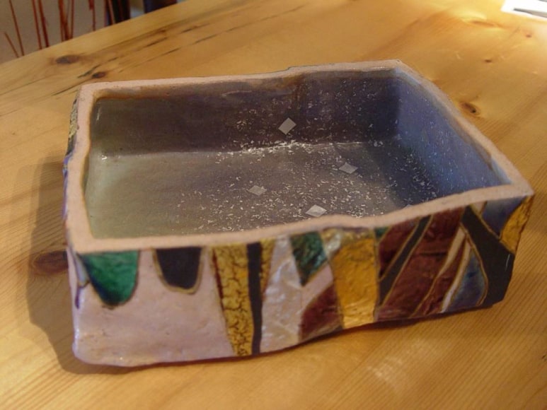 Three-tiered covered box with polychrome design of iris and Yatsuhashi Eight Bridges, 2012