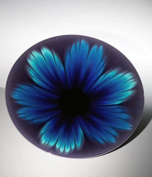 Shallow round bowl with conical base, ca. 1990