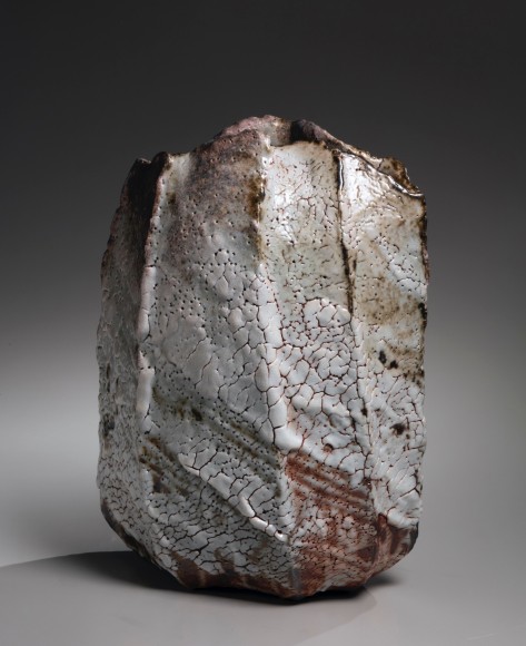 Nezumi-shino flattened, faceted vessel with linear striped iron-oxide patterning