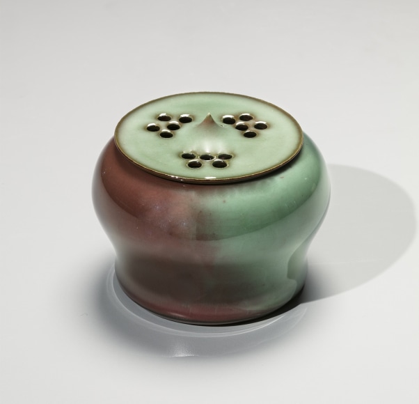 Enji kōro (lychee-inspired blush celadon incense burner), 2019