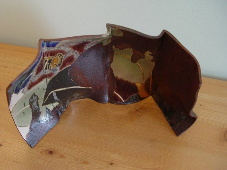 Pair of undulating screen-like forms with abstract kutani-glazed rimpa-inspired decoration of camellia, 2012