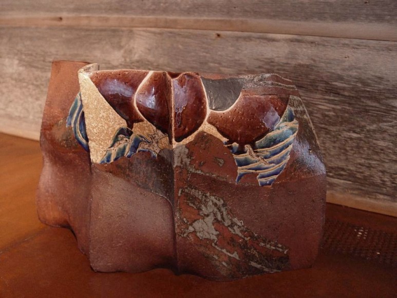 Pair of undulating screen-like forms with abstract kutani-glazed rimpa-inspired decoration of pine and cascading water, 2012