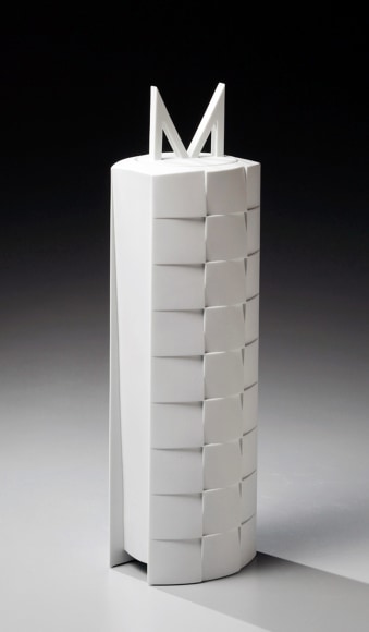 Wada Akira, Japanese glazed porcelain, Japanese covered vessel, ca. 2012