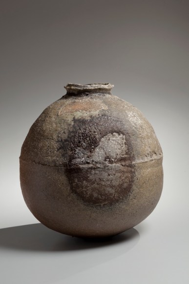 Large rounded wood-fired Shigaraki&nbsp;vessel, ca. 2000