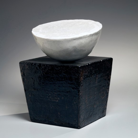 Nagasawa Setsuko (b. 1941), Black and white two-part sculpture