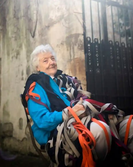 Sheila Hicks, in the courtyard outside her studio in the 6th arrondissement in Paris. (Photo: Ed Alcock)