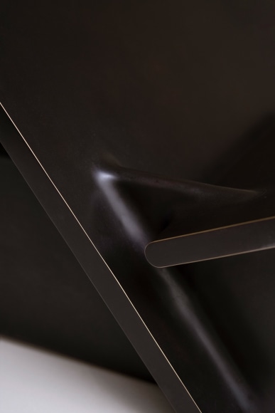 Detail view of the intersecting planes