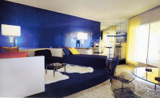 Archival image. Private commission, Cannes.