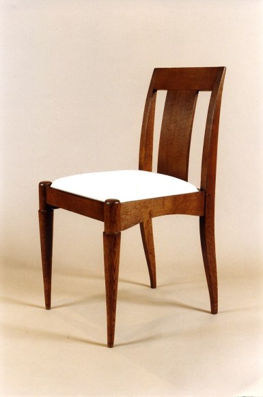 a chair in a room