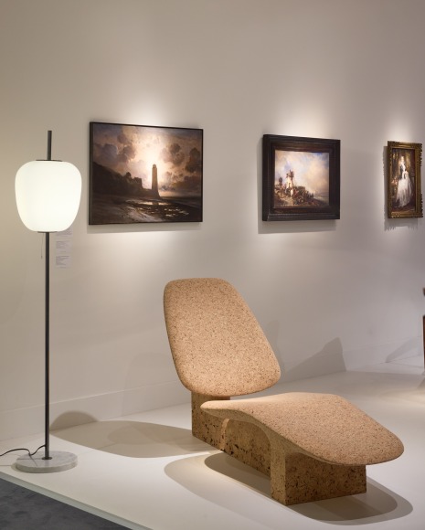 Motte lamp in install at tefaf Maastricht