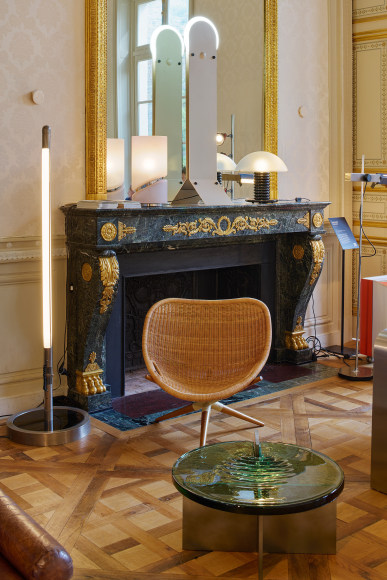 photograph of various items in a room