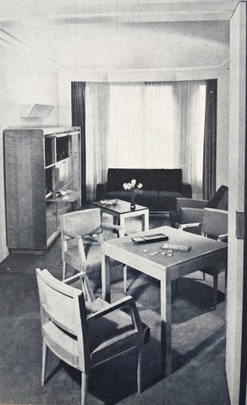 Apartment designed by Jacques Dumond