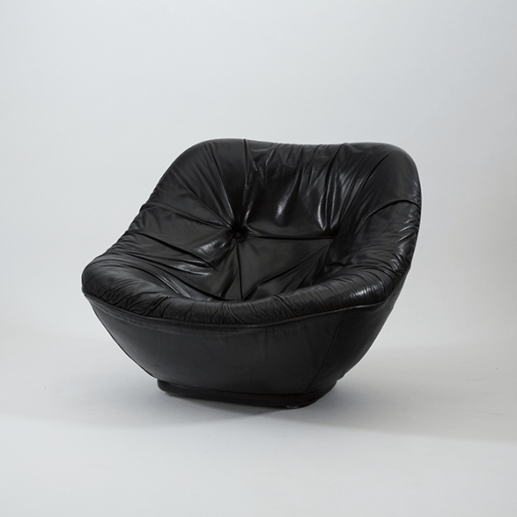 Lounge Chair, Model F500, c. 1970, Black leather