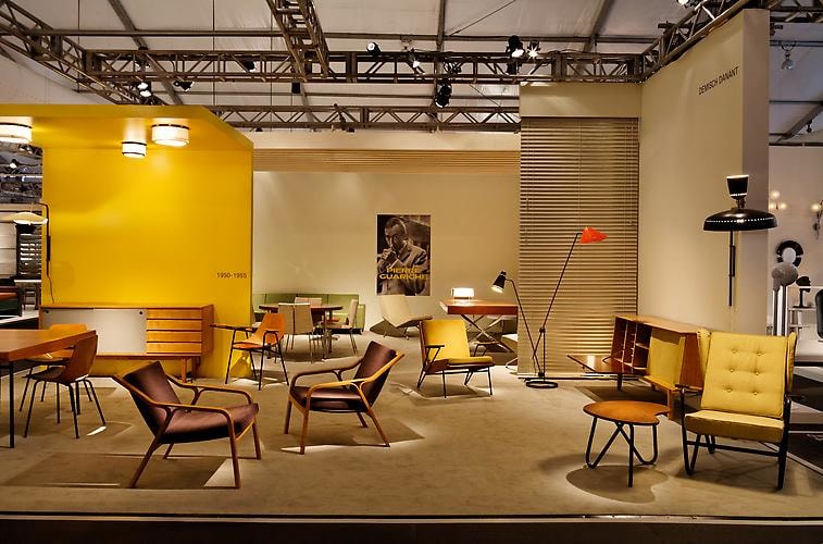 Installation view, booth design by Claudia Dias, photo credit Markus Haugg
