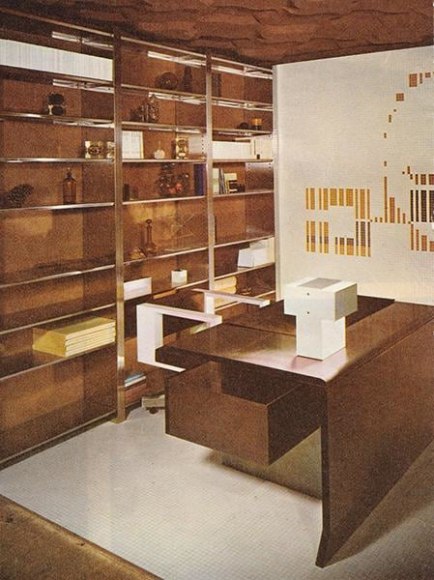 R.Comparet presentation at Salon des Arts M&eacute;nagers, 1967.