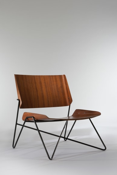 Front view without cushion