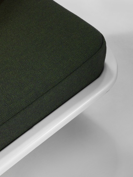 daybed in an empty room