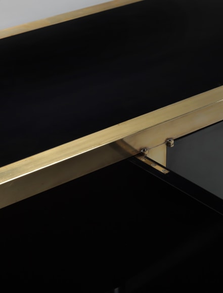 black pergay cabinet detail