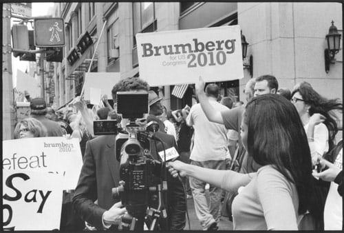 Interviewing the candidate, Tribeca, August 22, 2010, Gelatin silver print