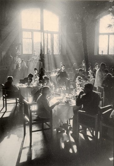 Arkady Shaikhet Caf&eacute;, 1930