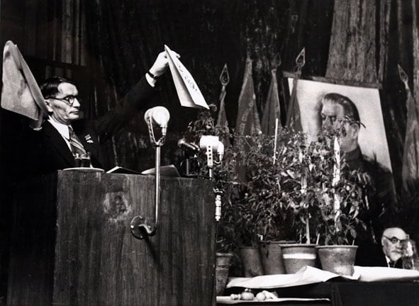 Lysenko, Genes of Stalinism, 1948