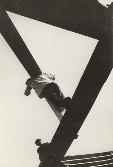 Boris Ignatovich With a Board, 1929