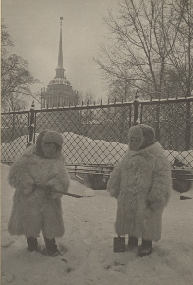 &ldquo;Come on, let&rsquo;s dig a trench!&rdquo;