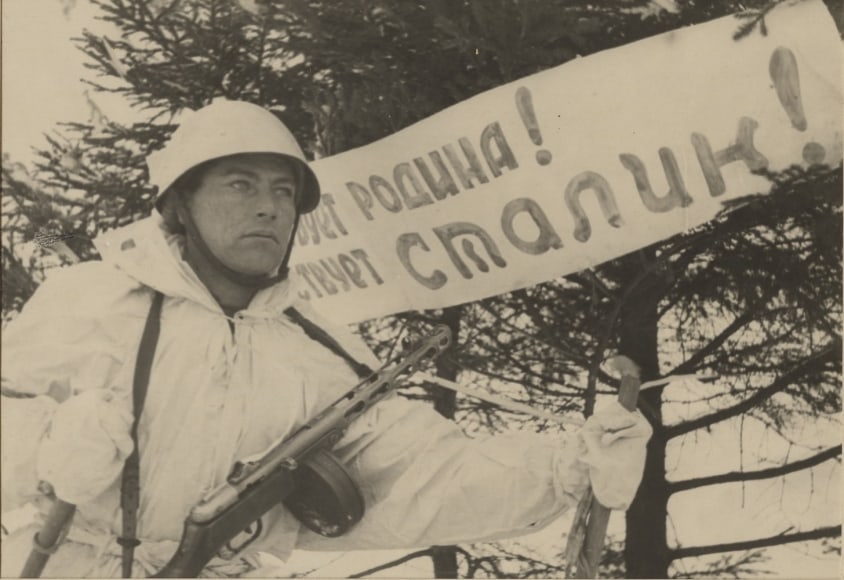 Setting out on offensive combat assignment!