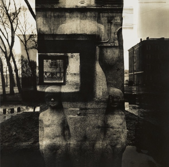 Crucified woman with children, 1988