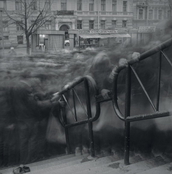 Alexey Titarenko (b. 1962), Vasileostrovskaya Metro Station (Variant Crowd 2), St. Petersburg, 1992