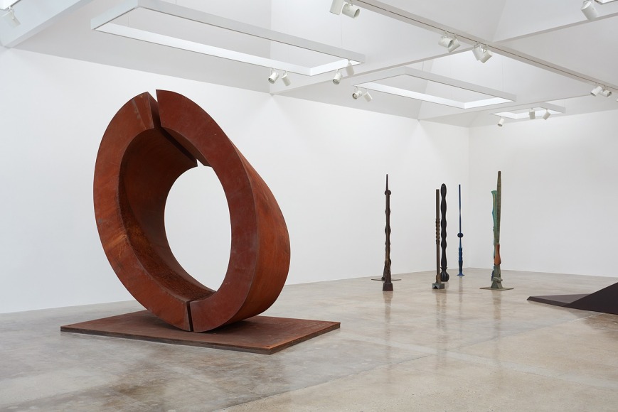 Installation view of &quot;Beverly Pepper: Selected Works 1968 - 2015&quot; at Kayne Griffin Corcoran, Los Angeles.