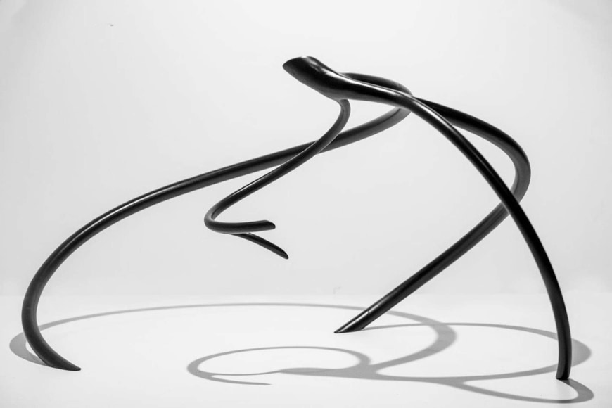 Steve Tobin, Untitled, painted steel, 53.3 x 111.8 x 63.5 cm (21 x 44 x 25 inches)