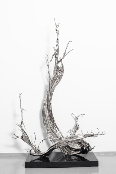 Zheng Lu, Jin Bo, 2017, stainless steel, 177 x 80 x 114 cm (69.7 x 31.5 x 44.9 inches)