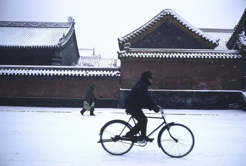, Shenyang, Liaoning Province, China, 1981, dye transfer print, 20 x 24 inches/50.8 x 61 cm &copy; Hiroji Kubota/Magnum Photos