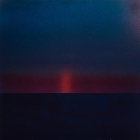 Miya Ando, Blue Red, 2017, dye, pigment, resin and urethane on aluminum, 91.4 x 91.4 cm (36 x 36 inches)