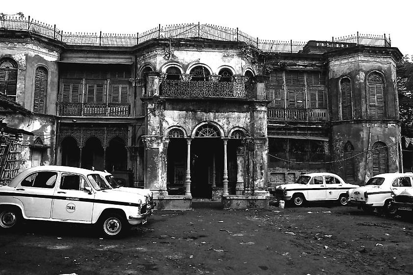 , Prabir Purkayastha, The Rani&#039;s Residence, Central Calcutta, 2013, Hahnemuhle archival Harman Matt Cotton Smooth museum-grade paper, 20 x 30 inches
