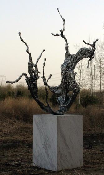 , Zheng Lu, Water in Dripping - You, 2016, Stainless steel, 140 x 137 x 95 cm