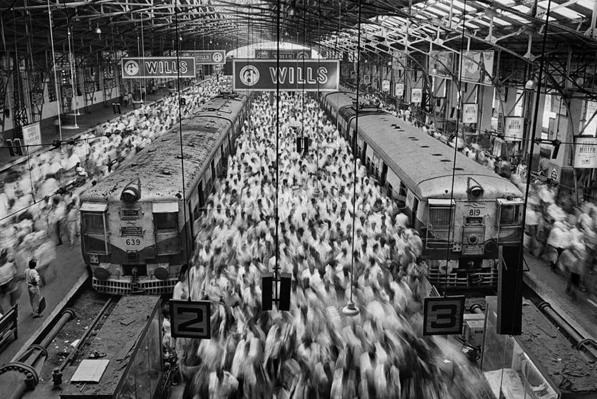 Sebasti&atilde;o Salgado. Church Gate Station, Bombay, India. 1995. Gelatin silver print. 180 x 125 cm.