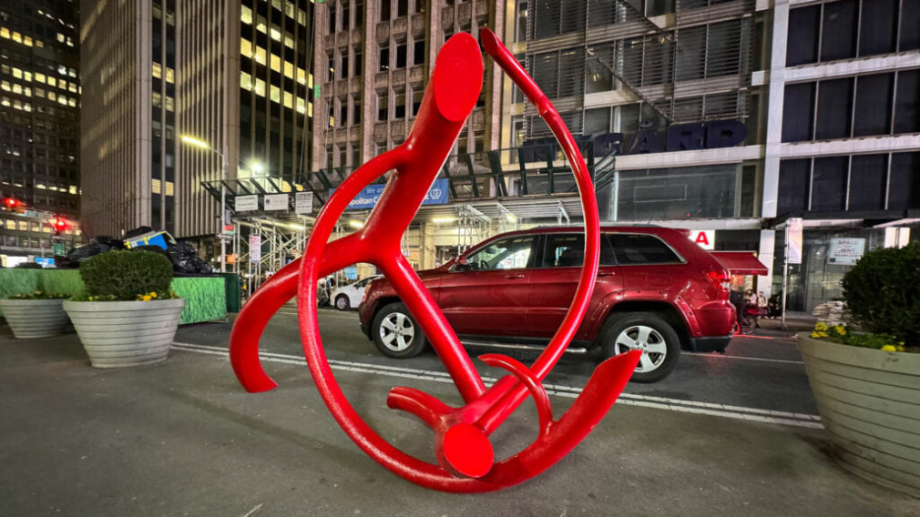 Untitled (Steelroots Series), welded steel, paint, 8&#039; x 11&#039;4&quot; x 5&#039;8&quot;