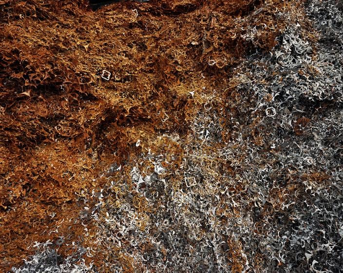 , Edward Burtynsky, Pivot Irrigation #27, High Plains, Texas Panhandle, USA, 2012, Chromogenic color print, 36 x 68 inches/91.4 x 172.7 cm; &copy; 2012 Edward Burtynsky